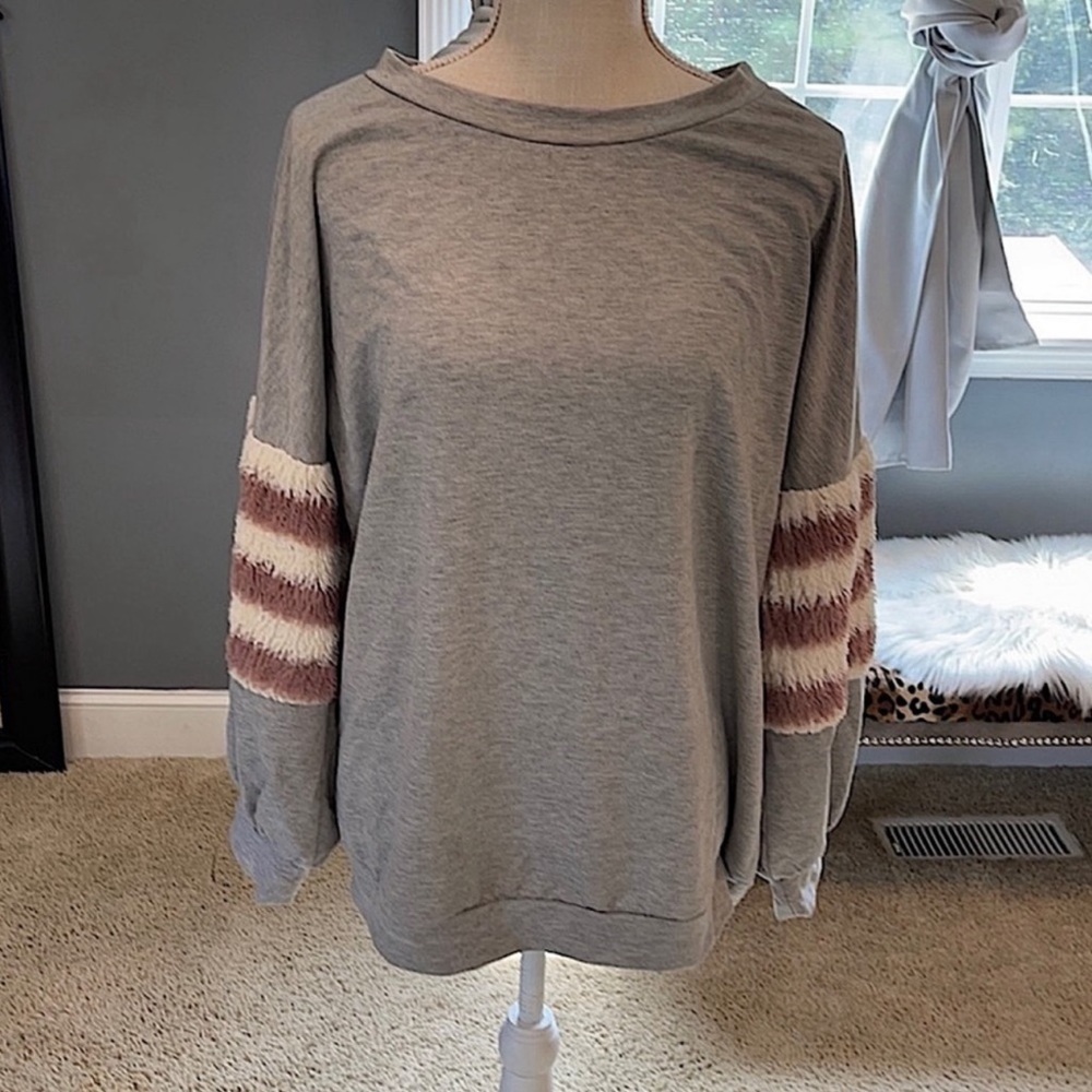 Wonderland by Orange gray fuzz sleeve sweatshirt